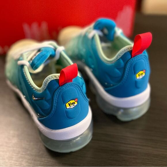 Nike Air Vapormax Mint Foam Metallic Silver Ombre Sneaker Womens 6.5 NEW - Picture 9 of 10